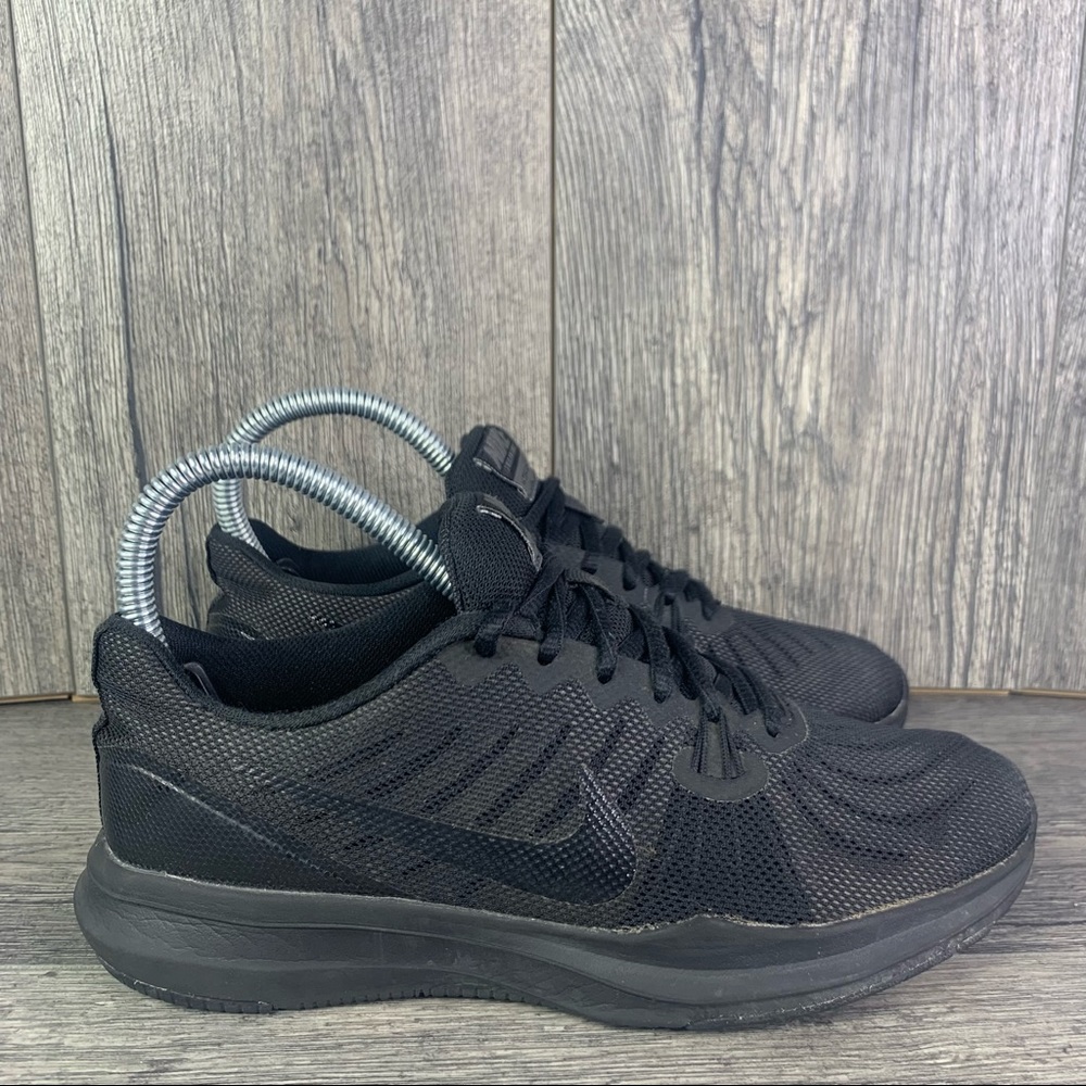 Nike In Season TR 7 Sneakers